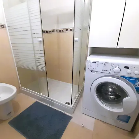 Lovely & Big Terrace Vakantiehuis *